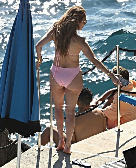 Jennifer Lopez leaked naked onlyfans