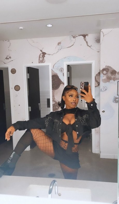 Lea h Sampson desnuda onlyfans