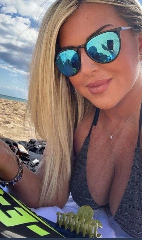 Flaviana Basta onlyfans photos