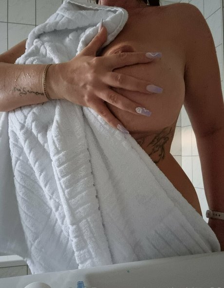 mystic kitty90 onlyfans content