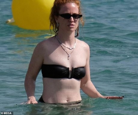Jess Glynne onlyfans leaks nudes