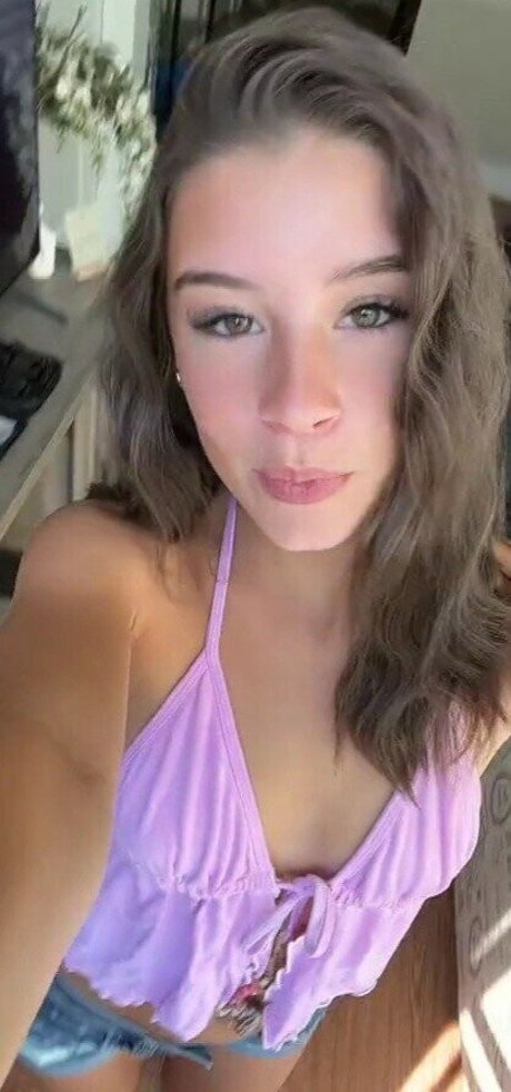 Bitty 01 topless onlyfans