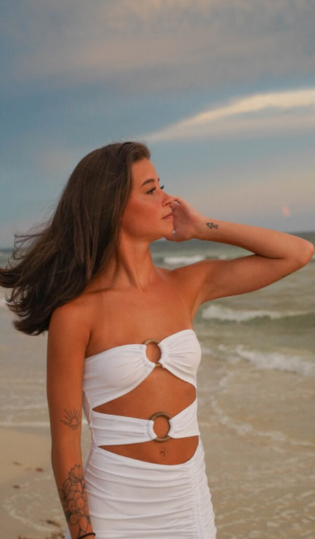 Bitty 01 is on onlyfans