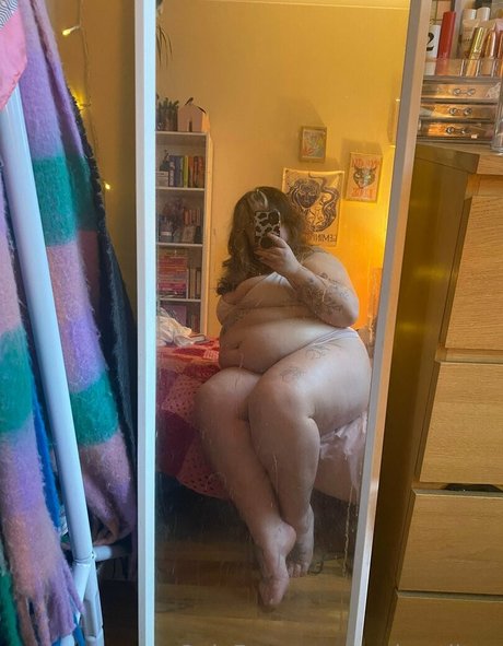 paris stilton onlyfans leaks xxx