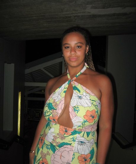 Nia Siux onlyfans free content