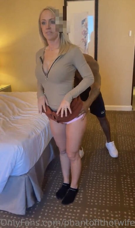 PhantomHotwife onlyfans leaked nude