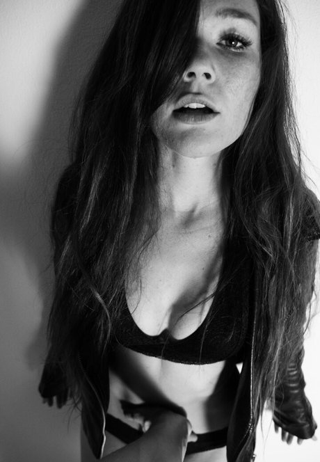 Mia Sollis leaked onlyfans pictures