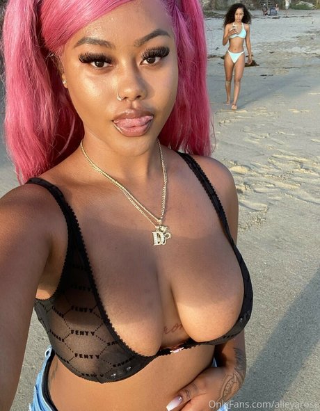 Dejarennae nude onlyfans leaks