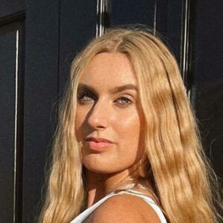 Katie Pierce onlyfans leak