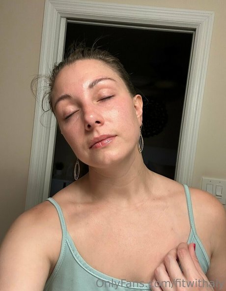 Alexis Rodriguez onlyfans content