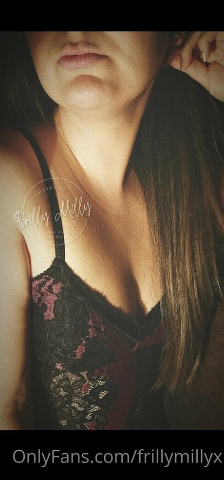 frillymillyx onlyfans leaked dirtyship