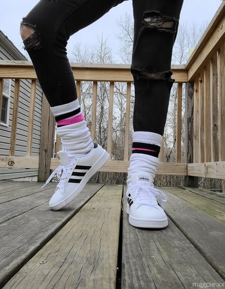 mythicmaggie onlyfans archives