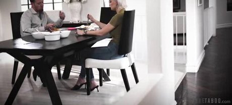 Kenzie Taylor feet onlyfans