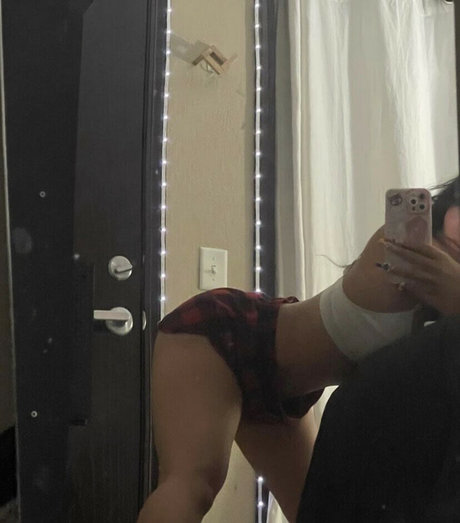 Samantha Yang Hmong ass onlyfans
