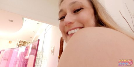 Ophelia Kaan onlyfans pics