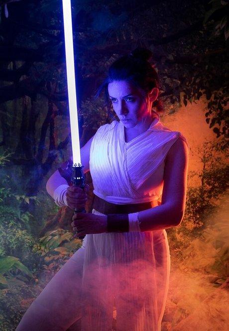 EzySummers Cosplay porn only fans