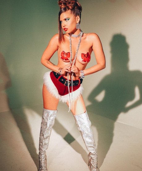 Chanel West Coast on onlyfans