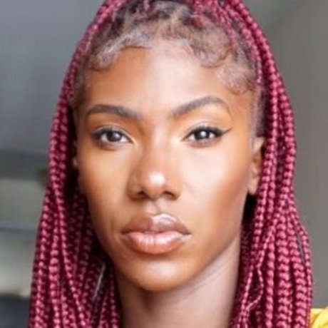 Yuenique onlyfans ass