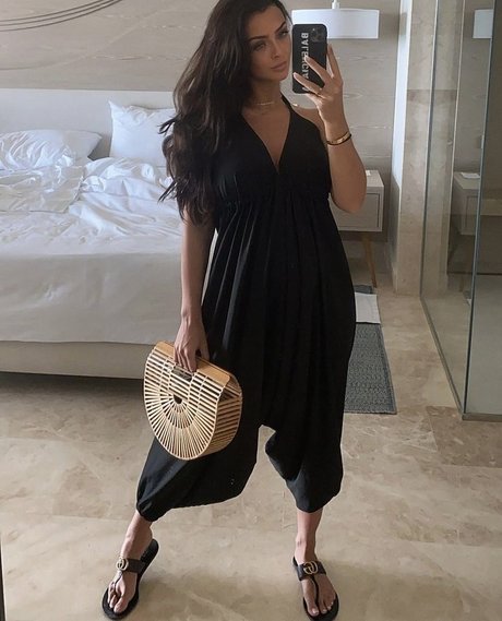 Kady McDermott naked leaked onlyfans