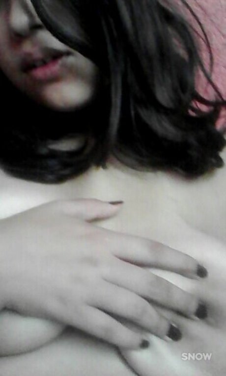 sar eliii nude onlyfans