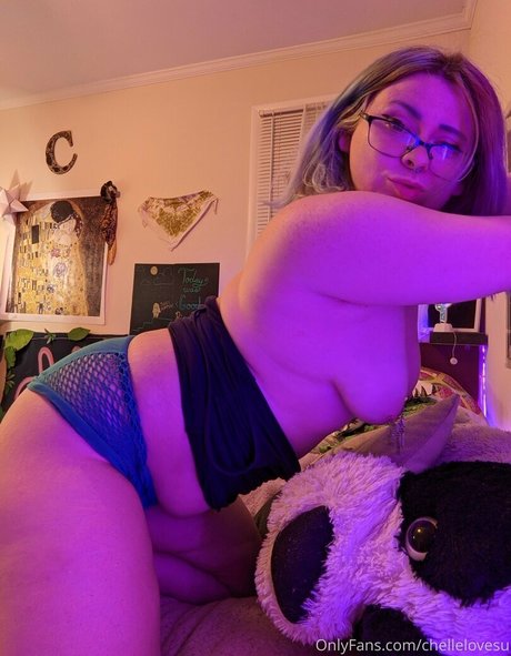 chellelovesu nude porn onlyfans