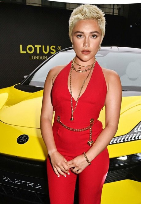 Florence Pugh Profile pic