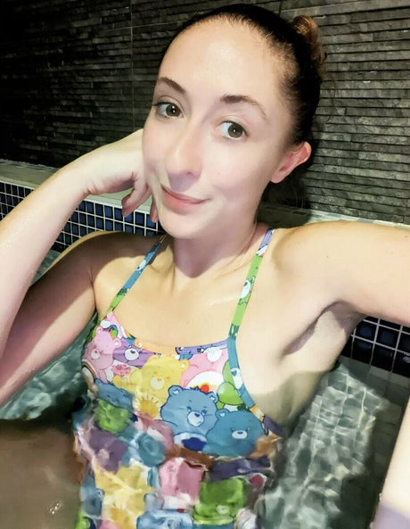 Ellie Hayden Profile pic