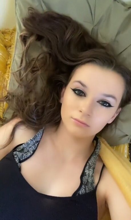 izassassin onlyfans boobs