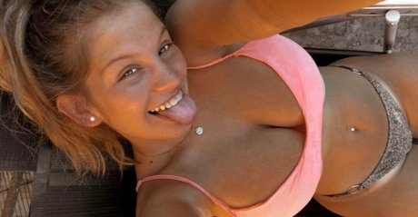 Lea Sanz onlyfans model