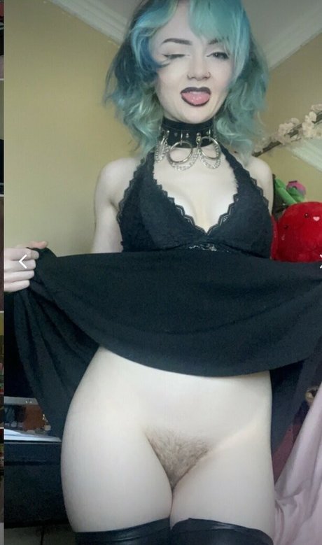 shortemogf onlyfans free content