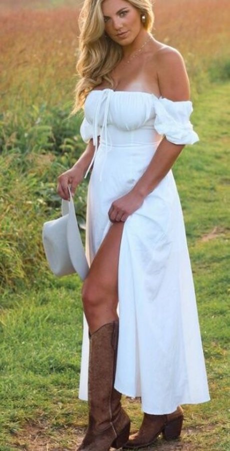 Annie Agar onlyfans exposed