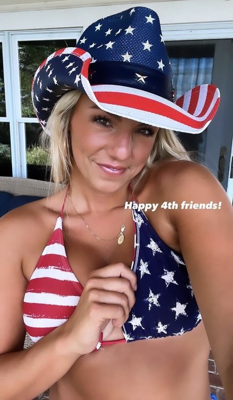 Annie Agar nude porn onlyfans