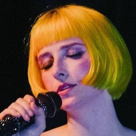 Tessa Violet onlyfans leaks