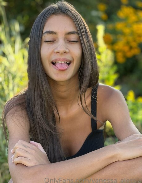 Vanessa Alessia onlyfans naked