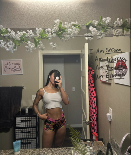 Tori Ortiz onlyfans leaks porn