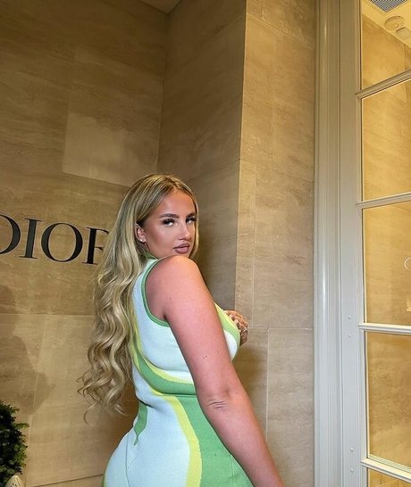 LAURA GOLD onlyfans leaked photos