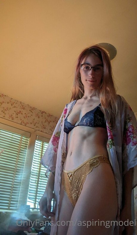 aspiringmodel onlyfans leaked