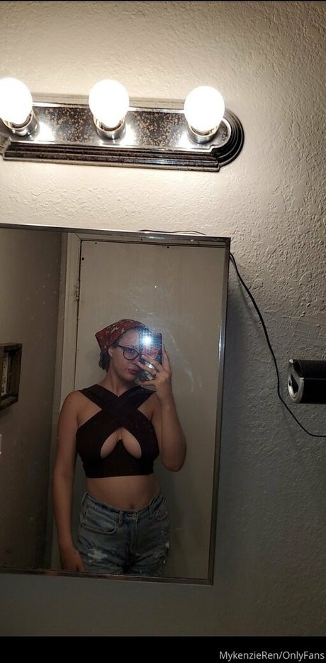 mykenzieren onlyfans photos