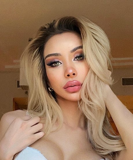 Pinky Fox onlyfans leaks nude