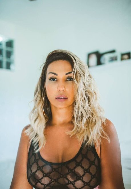 Valesca Popozuda onlyfans leaks