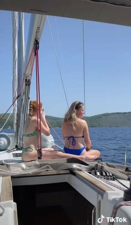 Rosyshimmer nudes onlyfans