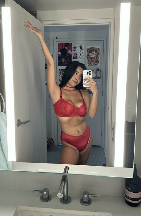 Bigttwaifu leaked nudes onlyfans