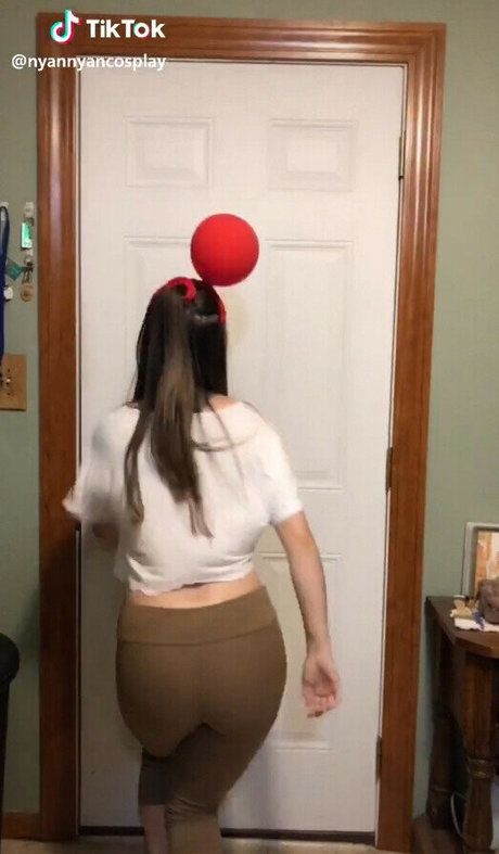 Nyannyancosplay naked on onlyfans