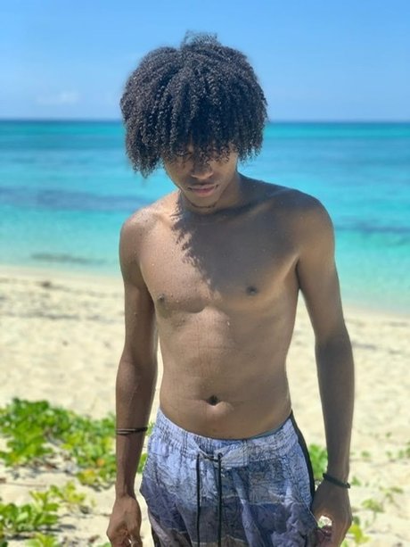 OfficialMikey242 onlyfans pictures