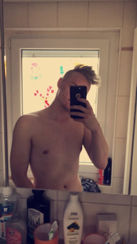 Official Max onlyfans nude pics