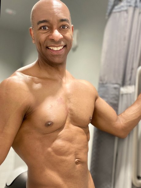 NudeGuyYoga onlyfans porn