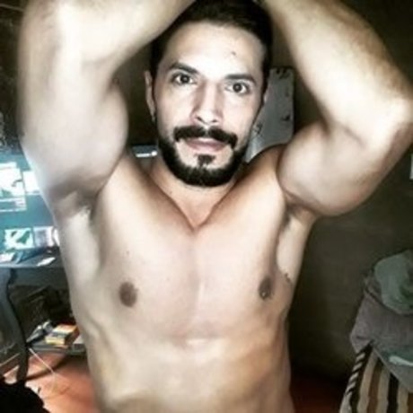 V ctor onlyfans naked pics