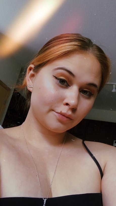 Nina Olivia onlyfans leaka