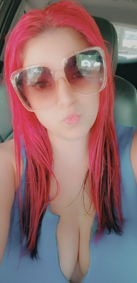 Wide open PrincessT_ onlyfans pictures