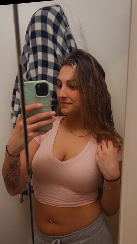 Nik T onlyfans nude content